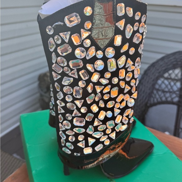 Lauren Lorraine Black and Rhinestone Heeled Boots Size 6.5 New In Box - Picture 10 of 16